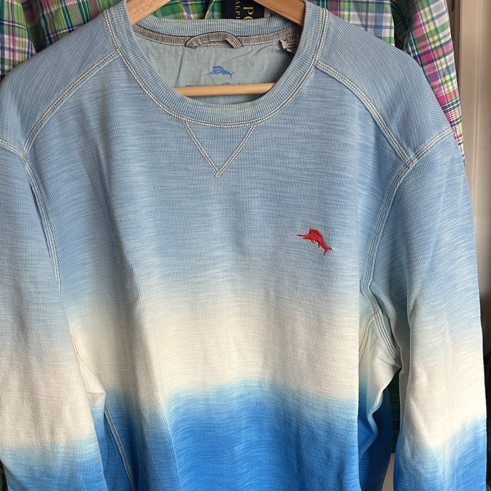 Tommy Bahama Blue and White Gradient Crewneck Sweater